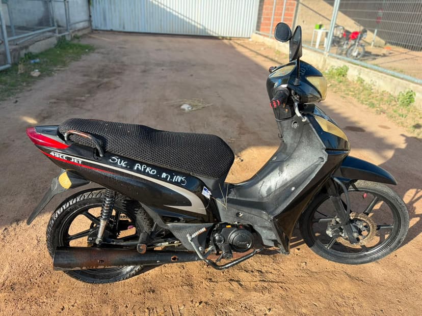SUCATA APROVEITAVEL COM MOTOR INSERVIVEL SHINERAY / JET - N/I/N/I
