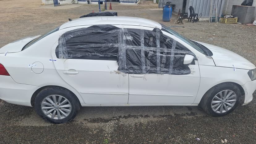SUCATA APROVEITAVEL COM MOTOR INSERVIVEL VW / NOVO VOYAGE 1.6 - 2012/2013