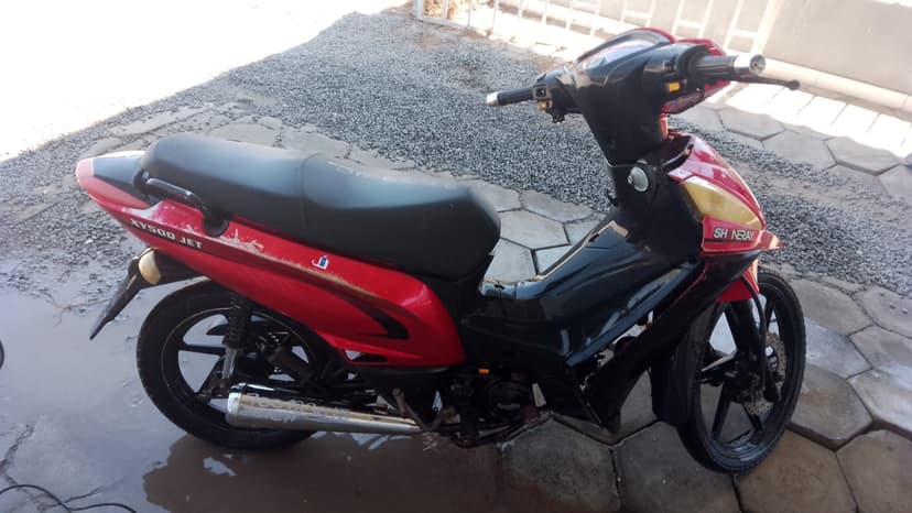 SUCATA APROVEITAVEL COM MOTOR INSERVIVEL SHINERAY / XY 50 Q - N/I/N/I