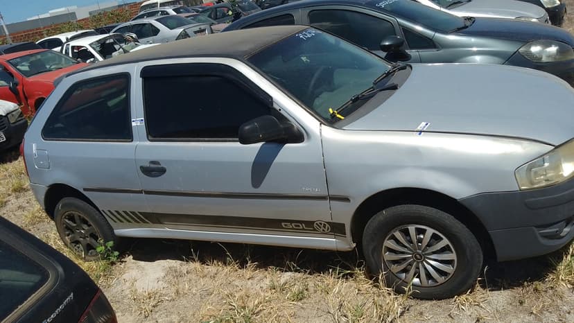 SUCATA APROVEITAVEL COM MOTOR INSERVIVEL VW / GOL 1.0 - 2008/2008