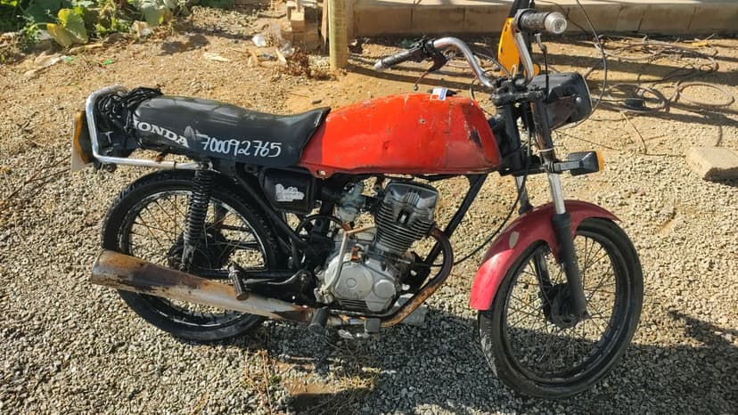 SUCATA APROVEITAVEL COM MOTOR INSERVIVEL HONDA / TODAY - N/I/N/I