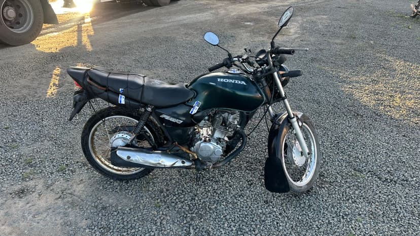 SUCATA APROVEITAVEL COM MOTOR INSERVIVEL HONDA / CG 125 FAN - 2006/2006