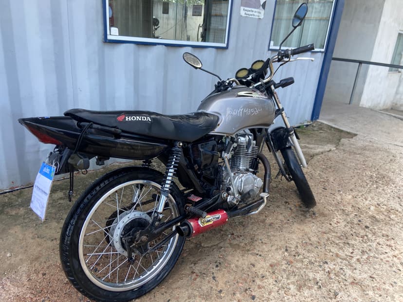 SUCATA APROVEITAVEL COM MOTOR INSERVIVEL  HONDA / CG 125 TITAN KS - 2000/2000
