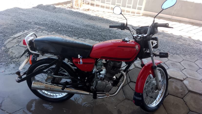 	SUCATA APROVEITAVEL COM MOTOR INSERVIVEL HONDA / CG 125 - N/I/N/I