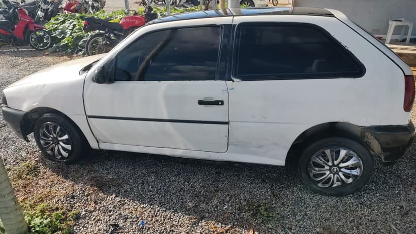 SUCATA APROVEITAVEL COM MOTOR INSERVIVEL VW / GOL CL 1.6 MI - 1997/1997