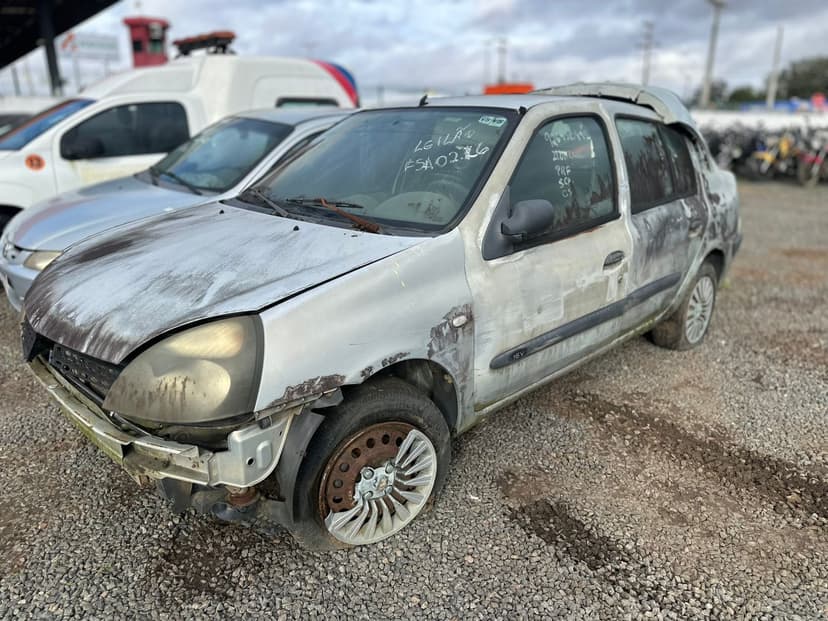 SUCATA APROVEITAVEL RENAULT / CLIO EXP 10 16VS - 2003/2004