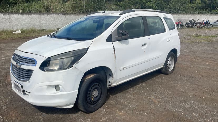 VEÍCULO CONSERVADO CHEV / SPIN 1.8L MT LT - 2015/2016