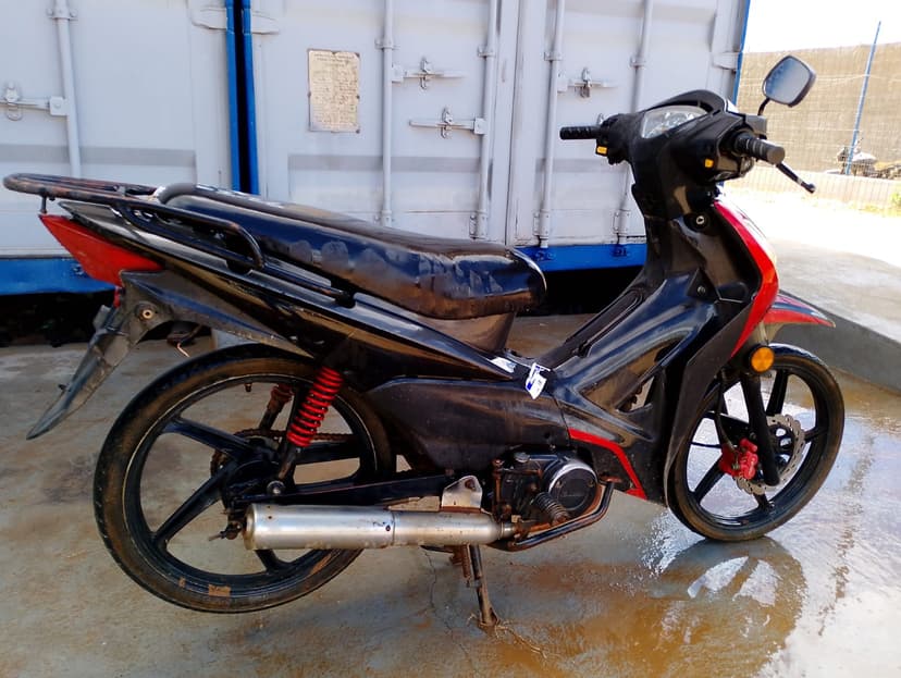 SUCATA APROVEITAVEL COM MOTOR INSERVIVEL ITALIKA / XTS50 - N/I/N/I