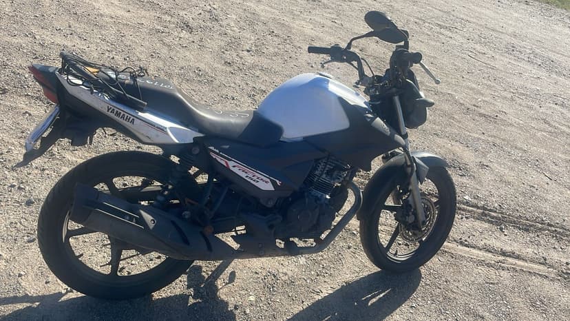 VEÍCULO CONSERVADO YAMAHA / YBR150 FACTOR ED - 2023/2023