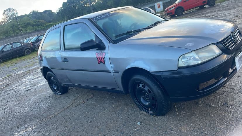 VEÍCULO CONSERVADO VW / GOL 1.0 - 2000/2001