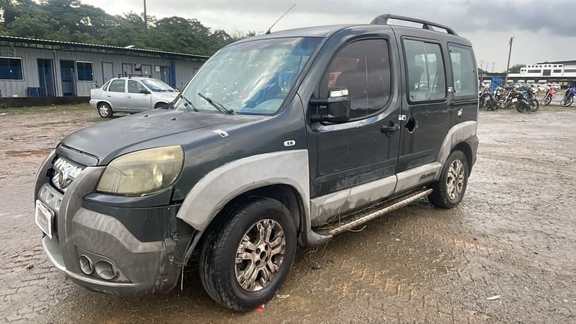 SUCATA APROVEITAVEL COM MOTOR INSERVIVEL FIAT / DOBLO ADV 1.8 FLEX - 2011/2012