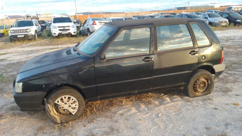 SUCATA APROVEITAVEL FIAT / UNO MILLE ECONOMY - 2013/2013
