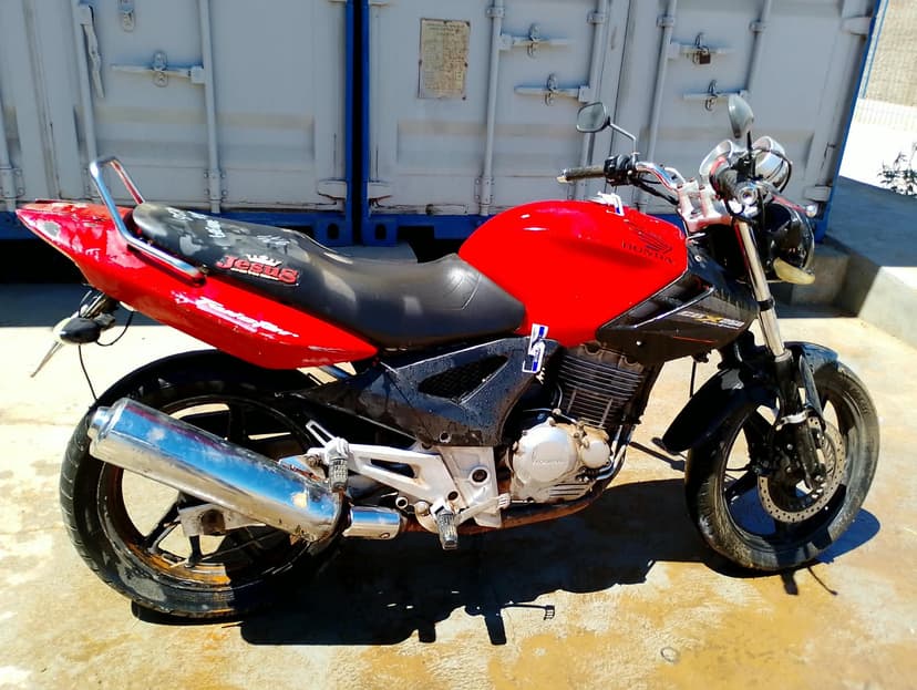 VEICULO CONSERVADO HONDA / CBX 250 TWISTER - 2003/2004