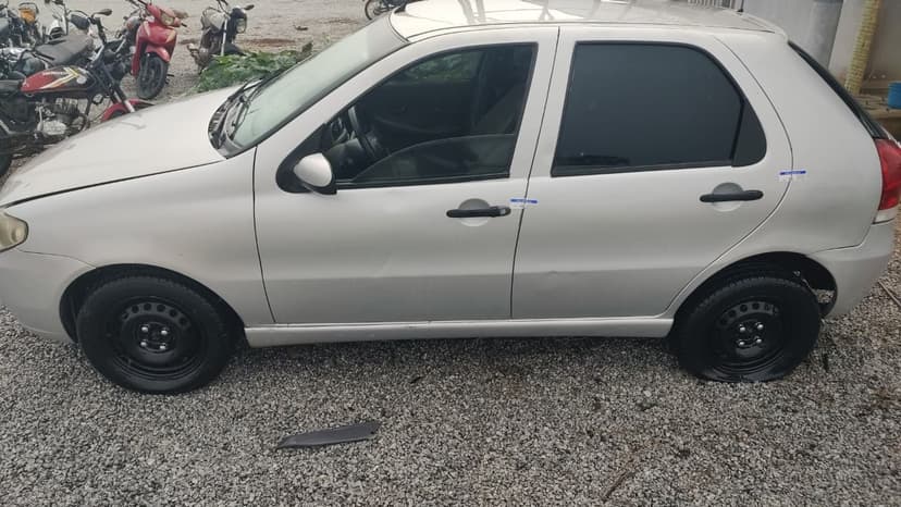 VEÍCULO CONSERVADO FIAT / PALIO FIRE ECONOMY - 2009/2010