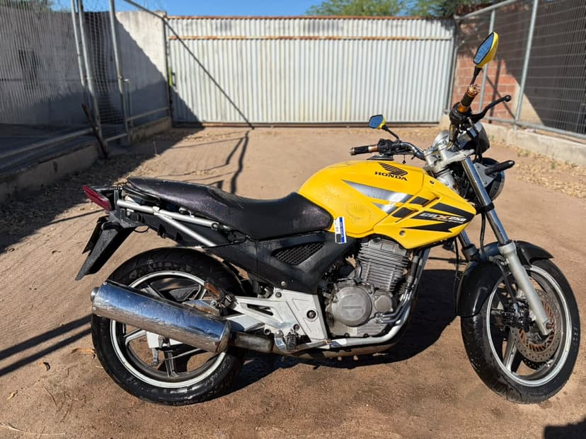 VEICULO CONSERVADO HONDA / CBX 250 TWISTER - 2008/2008