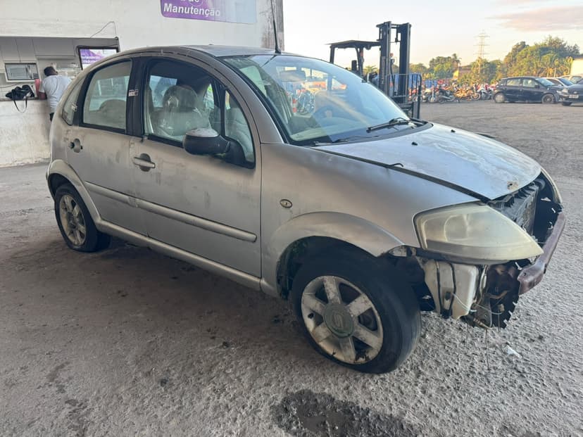 VEÍCULO CONSERVADO CITROEN / C3 GLX 14 FLEX - 2009/2010