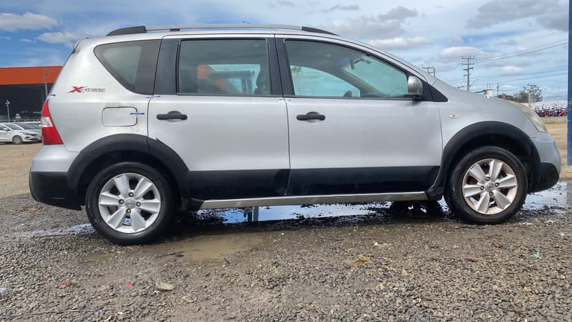 VEICULO CONSERVADO NISSAN / LIVINA XGEAR 18SL - 2013/2013
