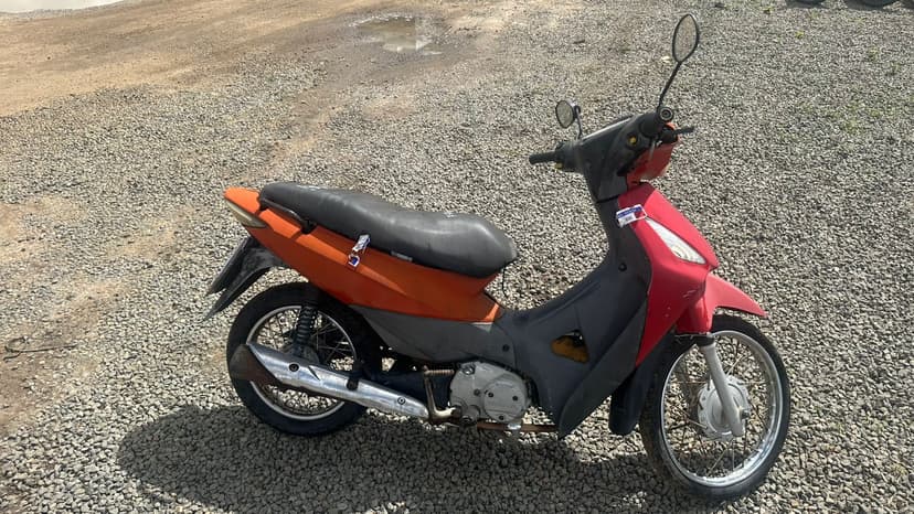 VEÍCULO CONSERVADO HONDA / BIZ 125 ES - 2010/2010