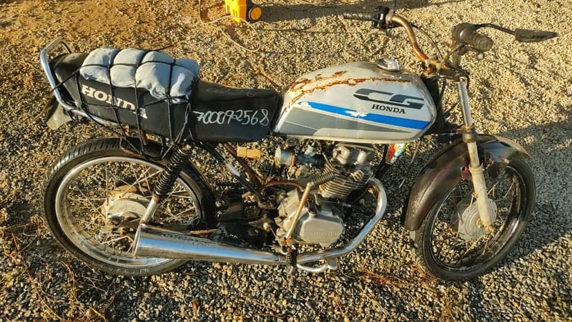 SUCATA APROVEITAVEL COM MOTOR INSERVIVEL H/HONDA CG 125 - 1989/1989