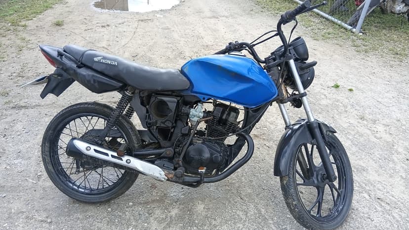 VEICULO CONSERVADO HONDA / CG 150 TITAN KS - 2004/2005