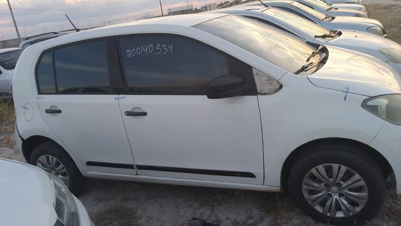 VEÍCULO CONSERVADO VW / UP TAKE MCV - 2016/2017