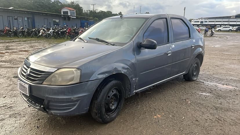 SUCATA APROVEITAVEL COM MOTOR INSERVIVEL RENAULT / LOGAN AUT 1016V - 2010/2011