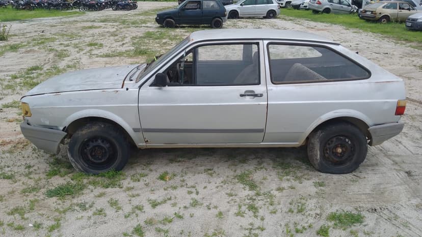 SUCATA APROVEITAVEL COM MOTOR INSERVIVEL VW / GOL 1000 - 1994/1994