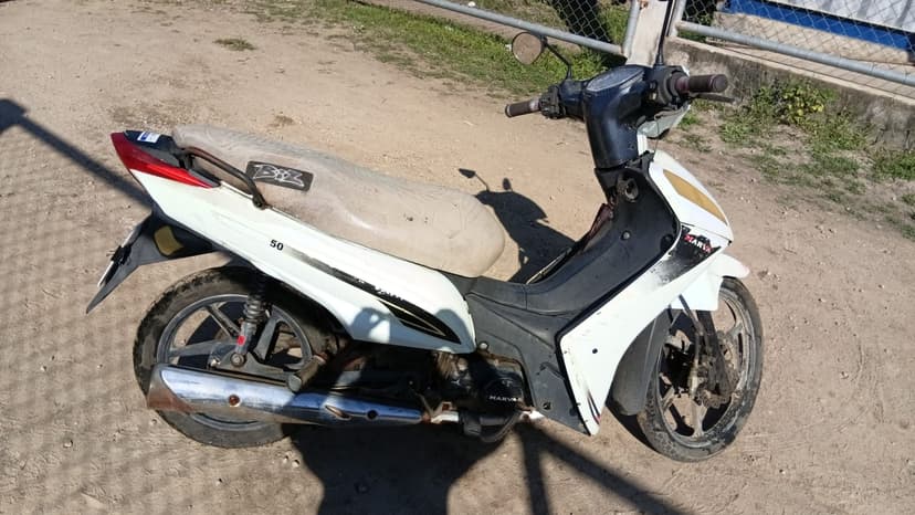 SUCATA APROVEITAVEL COM MOTOR INSERVIVEL MARVA / 50 VIP - N/I/N/I