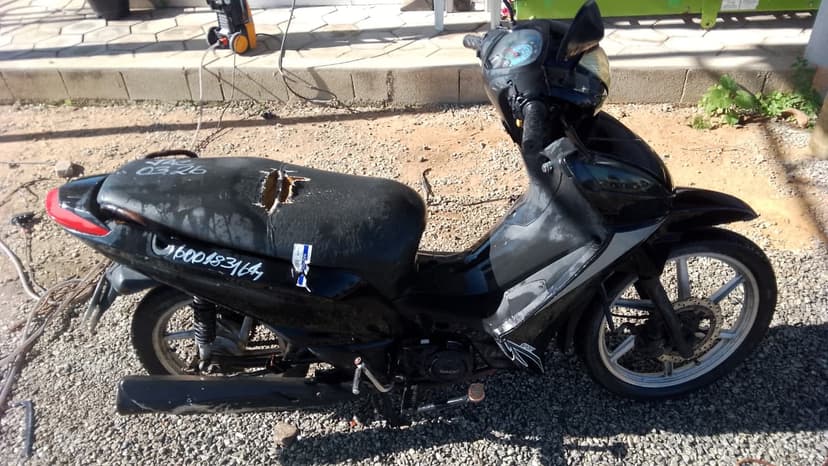 	SUCATA APROVEITAVEL COM MOTOR INSERVIVEL SHINERAY / JET - N/I/N/I