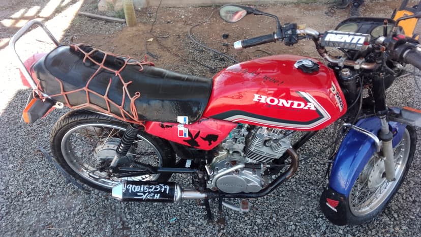 SUCATA APROVEITAVEL COM MOTOR INSERVIVEL HONDA / CG - N/I/N/I