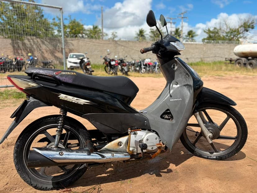 VEÍCULO CONSERVADO HONDA / BIZ 125 KS - 2006/2006