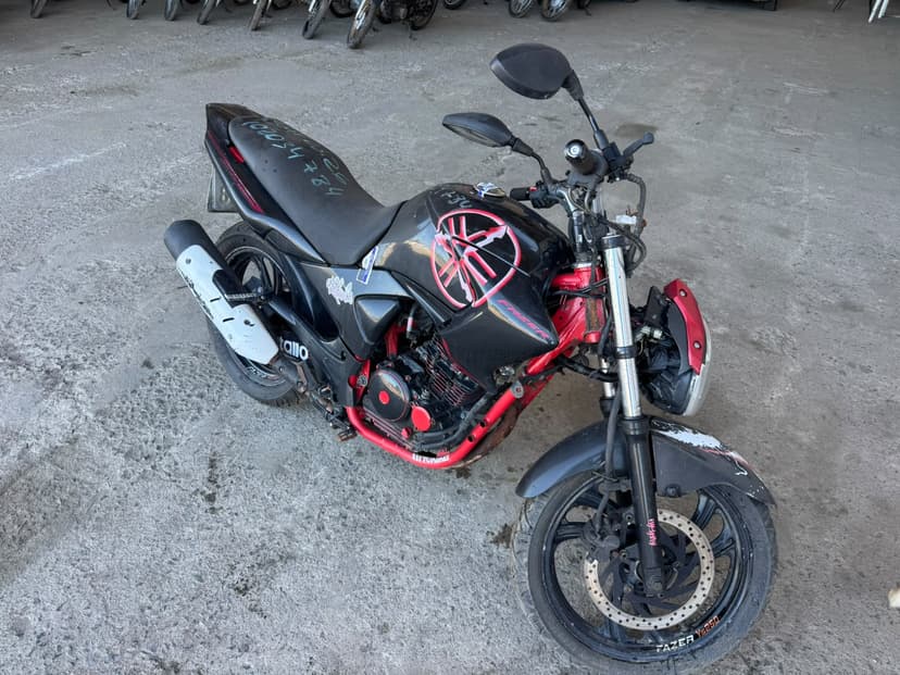 SUCATA APROVEITAVEL COM MOTOR INSERVIVEL YAMAHA / FAZER YS250 LE - 2008/2008