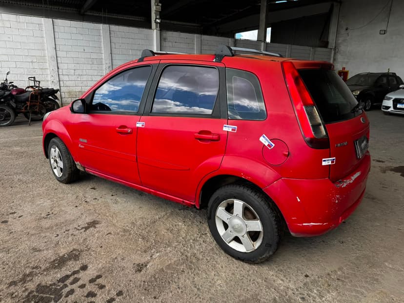 VEICULO CONSERVADO FORD / FIESTA FLEX - 2010/2011