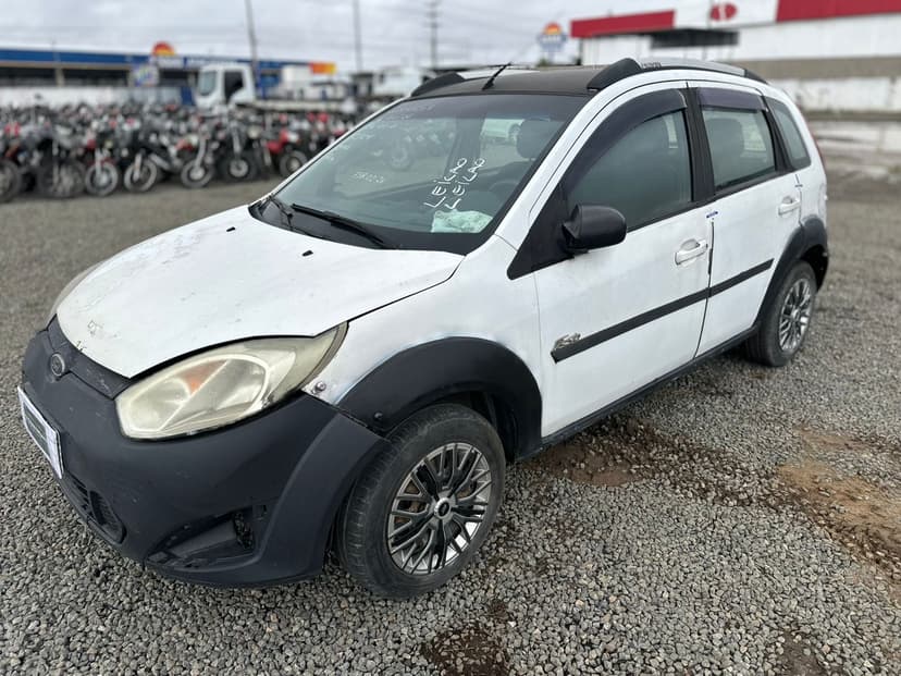 VEÍCULO CONSERVADO FORD / FIESTA FLEX - 2013/2014