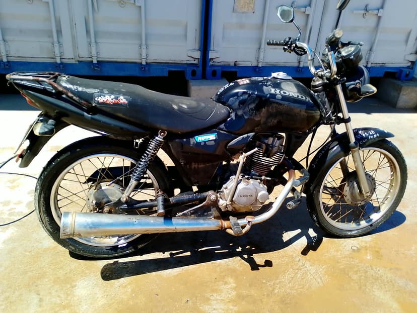 SUCATA APROVEITAVEL COM MOTOR INSERVIVEL HONDA / CG 125 FAN - 2007/2008