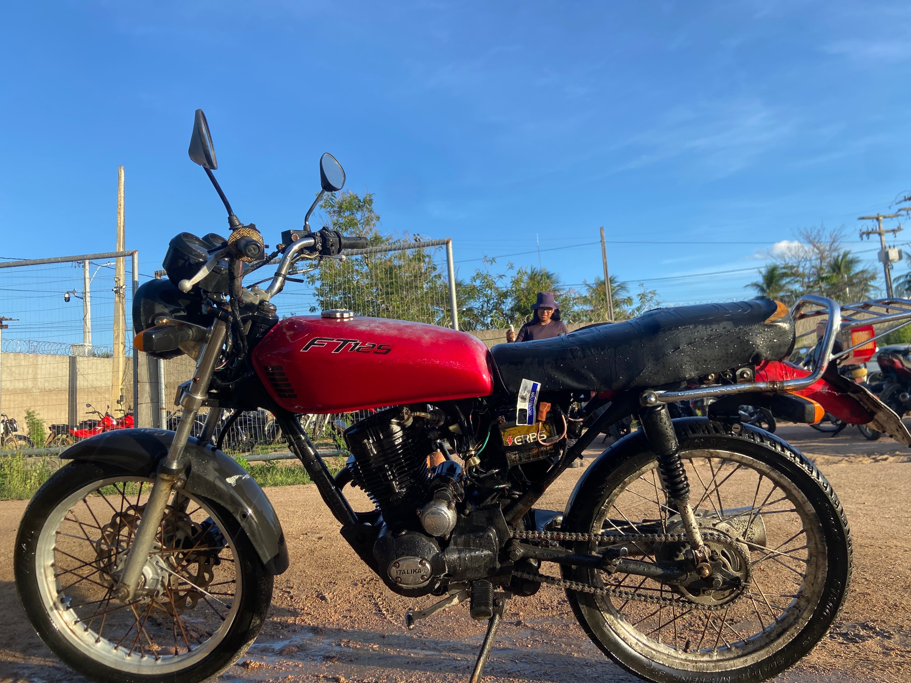 aec2e4546feeb4e5d71de67028872323.JPG