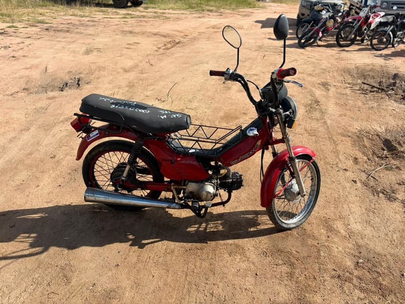 SUCATA APROVEITAVEL COM MOTOR INSERVIVEL SHINERAY /  XY 50 - N/I/N/I