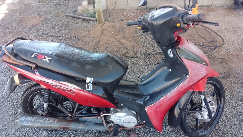 SUCATA APROVEITAVEL COM MOTOR INSERVIVEL WUYANG / JET 50 - N/I/N/I