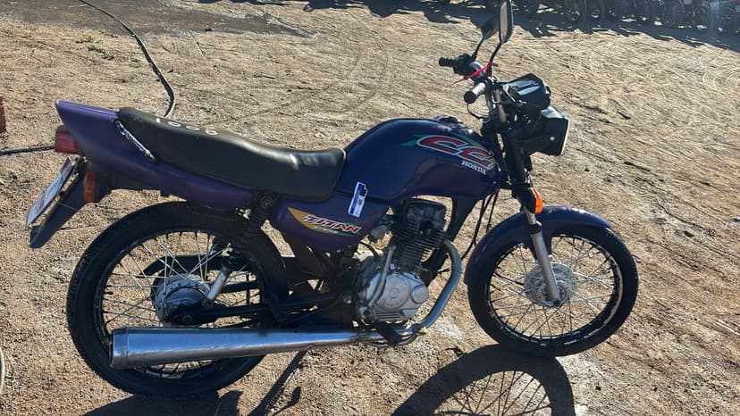 VEÍCULO CONSERVADO HONDA / CG 125 TITAN - 1998/1999