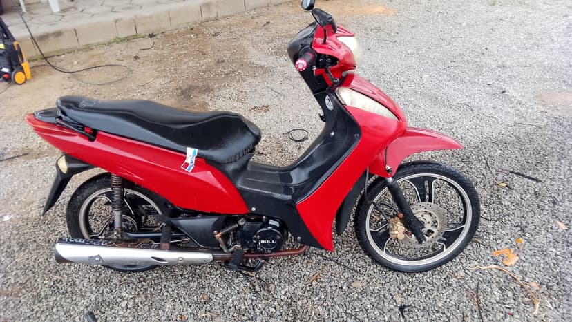 SUCATA APROVEITAVEL COM MOTOR INSERVIVEL I/CHANGING BULL K2C50 - 2015/2015
