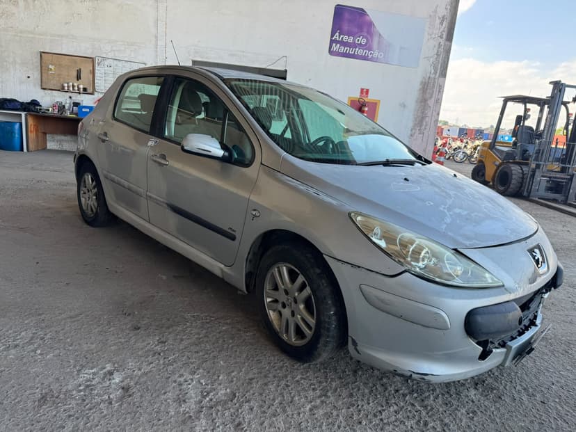 VEÍCULO CONSERVADO I / PEUGEOT 307 16 FX PR - 2010/2011