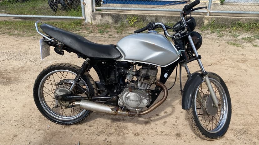 VEÍCULO CONSERVADO HONDA/CG 125 FAN ES - 2012/2013