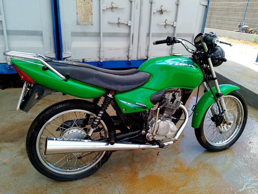 SUCATA APROVEITAVEL COM MOTOR INSERVIVEL HONDA / CG 125 TITAN KS - 2001/2001