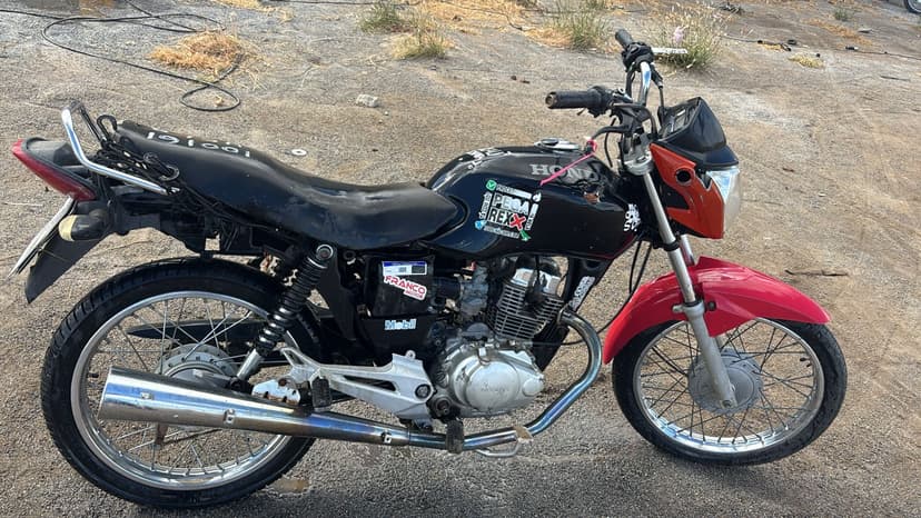 SUCATA APROVEITAVEL COM MOTOR INSERVIVEL HONDA / CG 125 FAN - 2007/2007