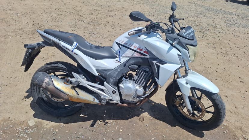 VEICULO CONSERVADO HONDA / CB 250F TWISTER - 2015/2016