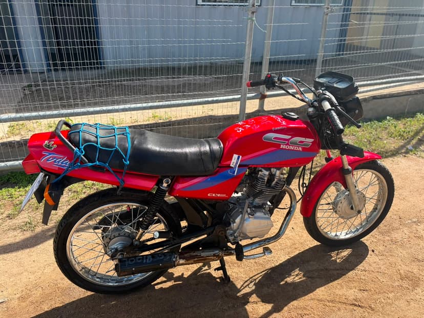 SUCATA APROVEITAVEL COM MOTOR INSERVIVEL HONDA / CG 125 TODAY - 1990/1991