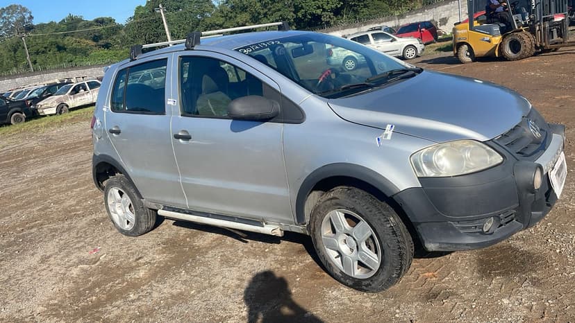 VEÍCULO CONSERVADO VW / CROSSFOX - 2007/2008