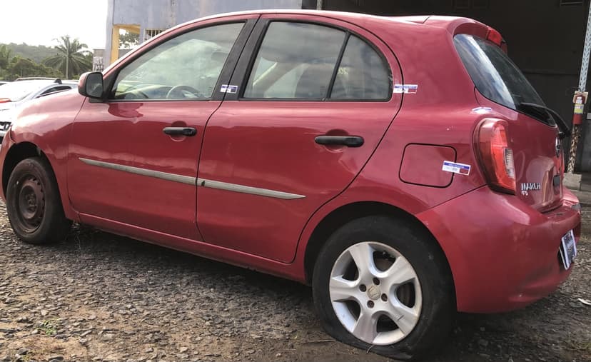 VEICULO CONSERVADO NISSAN / MARCH 10S - 2015/2015