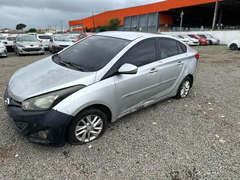 VEÍCULO CONSERVADO HYUNDAI / HB20S 1.6M COMF - 2014/2014