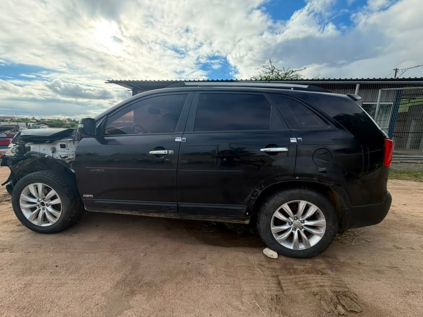 SUCATA APROVEITAVEL I / KIA SORENTO EX2 3.5G17 - 2011/2011